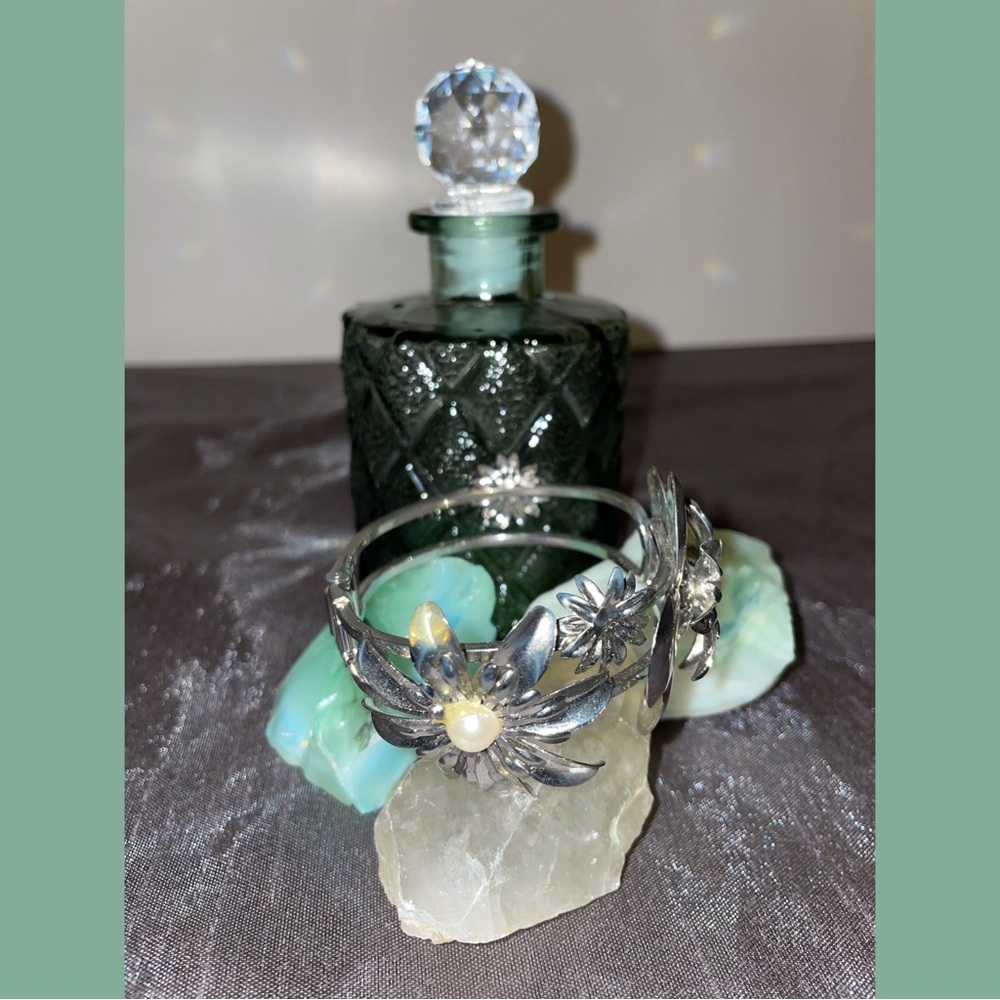Vintage Flower bracelet 🌼